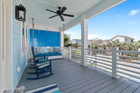 Exterior - 405 39th St, Sunset Beach, NC 28468 photo 4 of 8
