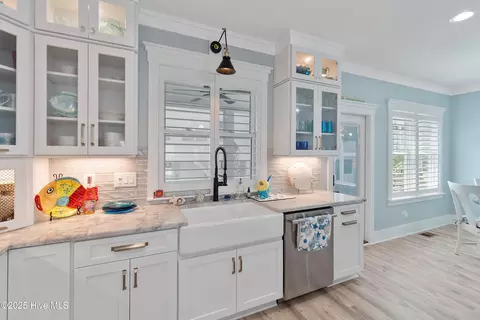 Kitchen - 405 39th St, Sunset Beach, NC 28468 photo 4 of 6
