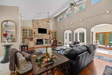 107 Hampton Dr, Washington, NC 27889 photo 32