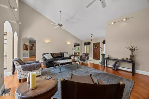 107 Hampton Dr, Washington, NC 27889 photo 33