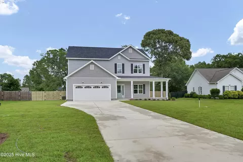 1612 Chadwick Shores Dr, Sneads Ferry, NC 28460