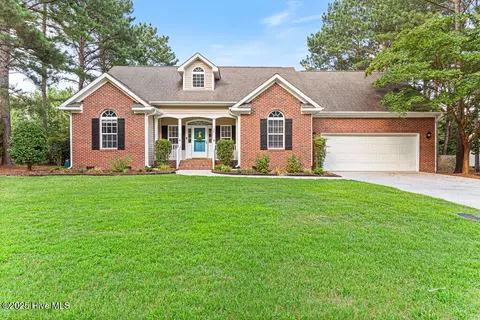 237 Magnolia Hill Dr, Carthage, NC 28327