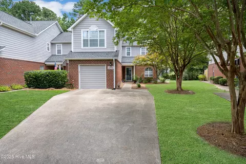 2716 Townes Dr, Greenville, NC 27858