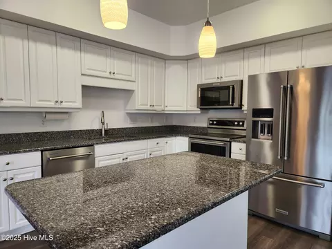 Kitchen - 300 Lighthouse Ln #A-3, Cedar Point, NC 28584 photo 2 of 2