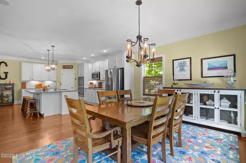 Dining - 159 Aster Pl, Hampstead, NC 28443 photo 2 of 3
