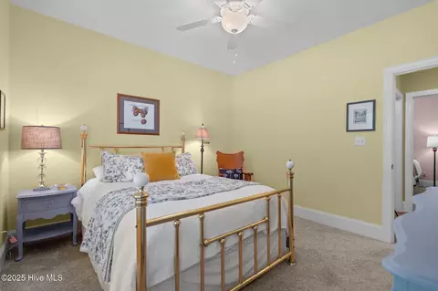 Bedroom - 159 Aster Pl, Hampstead, NC 28443 photo 5 of 8