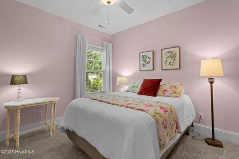 Bedroom - 159 Aster Pl, Hampstead, NC 28443 photo 6 of 8