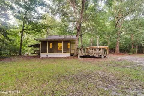684 W Firetower Rd, Swansboro, NC 28584