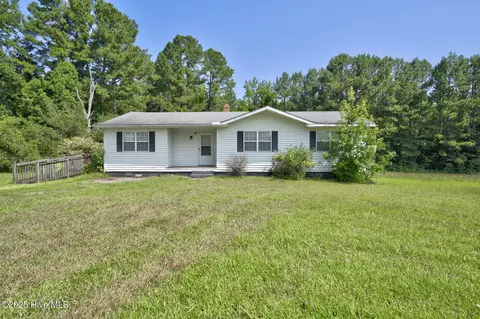 463 Lynch Cemetery Rd, Hollister, NC 27844