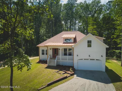 19 Jasmine Ln, Minnesott Beach, NC 28510
