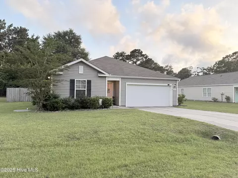 399 Ellis Rd SE, Bolivia, NC 28422