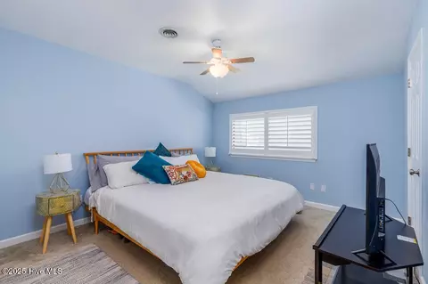 Bedroom - 100 Quarterdeck Townes Townes, New Bern, NC 28562 photo 3 of 3