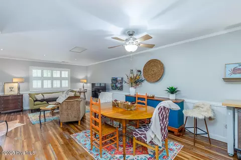 Dining - 100 Quarterdeck Townes Townes, New Bern, NC 28562 photo 1 of 1