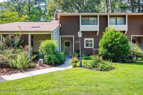 100 Quarterdeck Townes Townes, New Bern, NC 28562