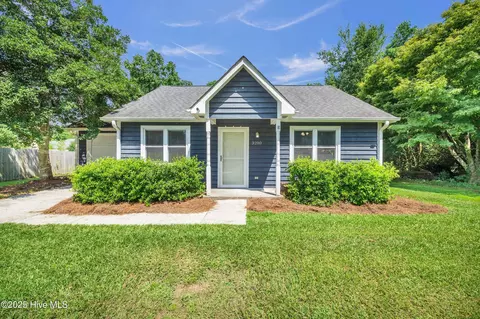 3200 Galway Rd, Castle Hayne, NC 28429