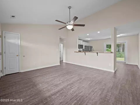 202 Gray Fox, Hubert, NC 28539 photo 6