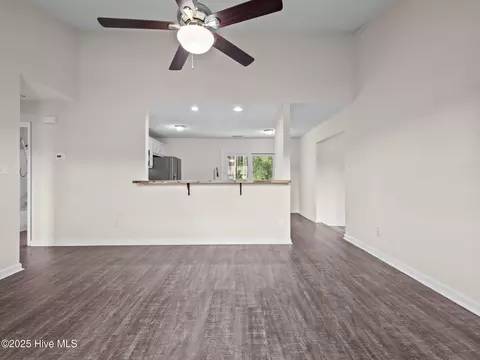 202 Gray Fox, Hubert, NC 28539 photo 5