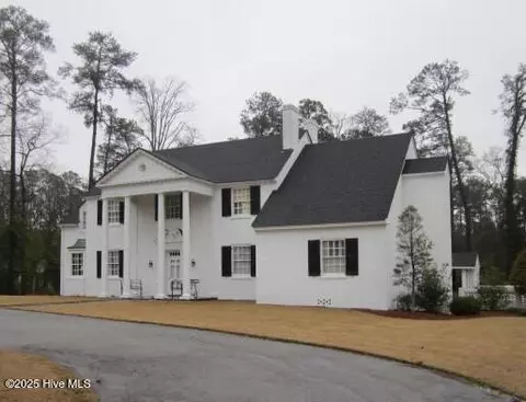 907 Raleigh Road Pkwy W, Wilson, NC 27896