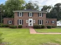 607 E Second St, Kenly, NC 27542