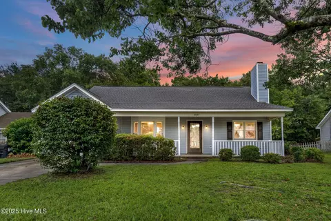 6607 Red Bay Ct, Wilmington, NC 28405