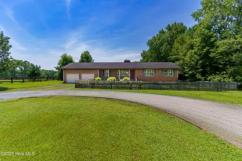 2489 White Hill Rd, Sanford, NC 27332
