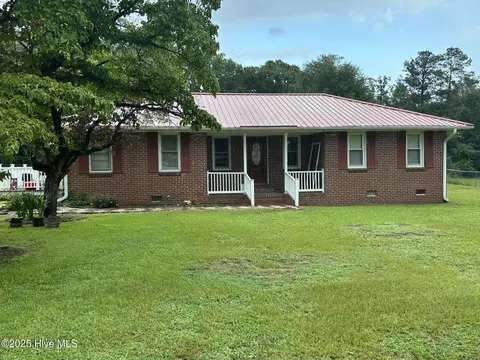 553 Horseshoe Cir, Mccoll, SC 29570