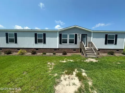 1214 Bailey Ridge Ln, Williamston, NC 27892
