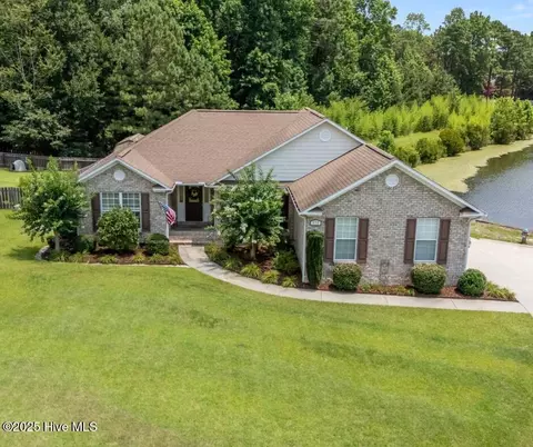 170 Presnell Ct, Whispering Pines, NC 28327