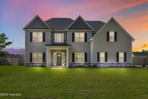 1011 Bluefish Pl, New Bern, NC 28562