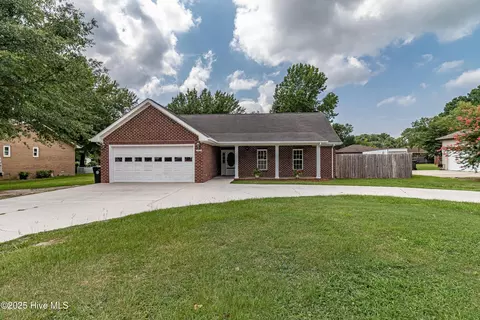 201 Glenwood Trl, Goldsboro, NC 27534