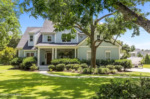 108 E Colonnade Dr, Hampstead, NC 28443
