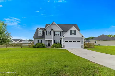 118 Bridgeport Dr, Sneads Ferry, NC 28460