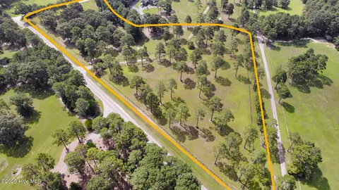 2541 Lakebay Rd, Vass, NC 28394