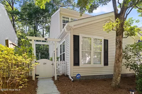 5813 Wrightsville Ave #124, Wilmington, NC 28403