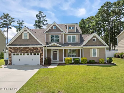 3520 Devereux Ln, Greenville, NC 27834