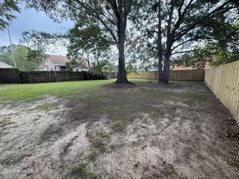 Exterior - 604 E 8th St, Washington, NC 27889 photo 5 of 10