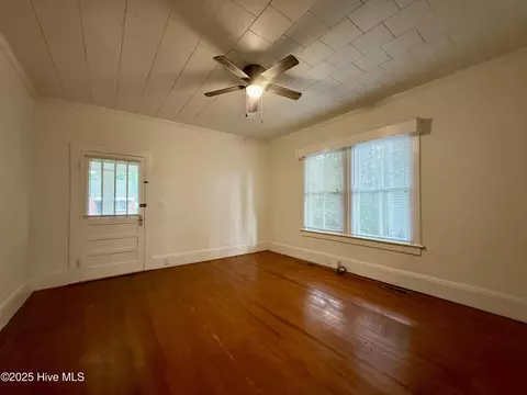 Living - 604 E 8th St, Washington, NC 27889 photo 1 of 7