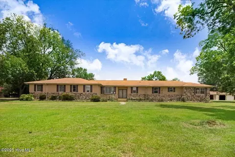 420 Waters Cir, Goldsboro, NC 27534