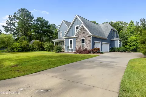 130 Iris Way, Hampstead, NC 28443 photo 3