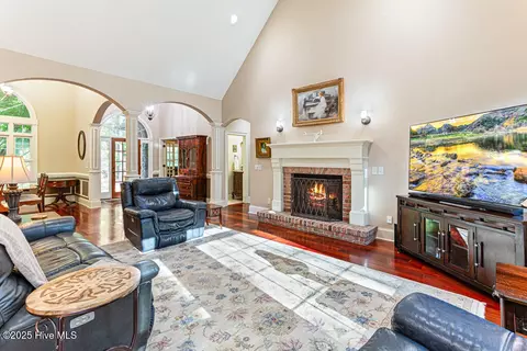 Living - 38 Kilbride Dr, Pinehurst, NC 28374 photo 3 of 3