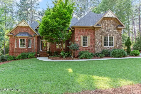 38 Kilbride Dr, Pinehurst, NC 28374