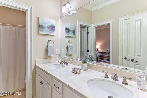 Bath - 38 Kilbride Dr, Pinehurst, NC 28374 photo 5 of 6