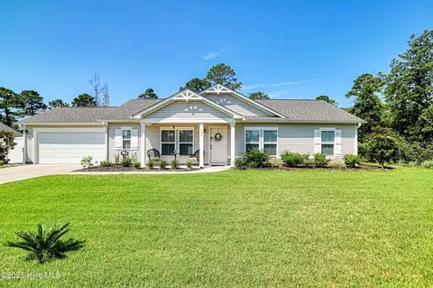 870 Pine Needles Rd, Southport, NC 28461