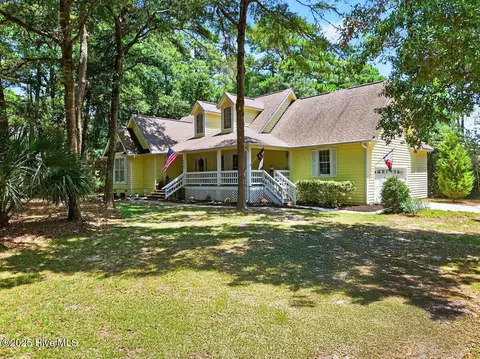 667 Spartina Ct, Southport, NC 28461