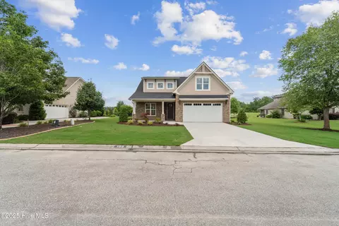 169 Windsor Ct, Hampstead, NC 28443