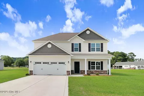 201 Talton Estate Dr, Pikeville, NC 27863
