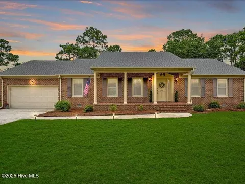 4717 Crosswinds Dr, Wilmington, NC 28409