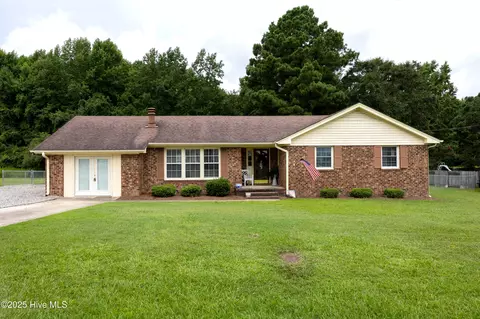 4631 Windsor Rd, Elm City, NC 27822