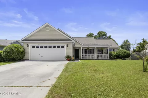 310 Whirlaway Blvd, Sneads Ferry, NC 28460