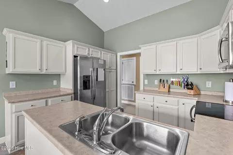 Kitchen - 430 Tyner Ave, Pinebluff, NC 28373 photo 3 of 3